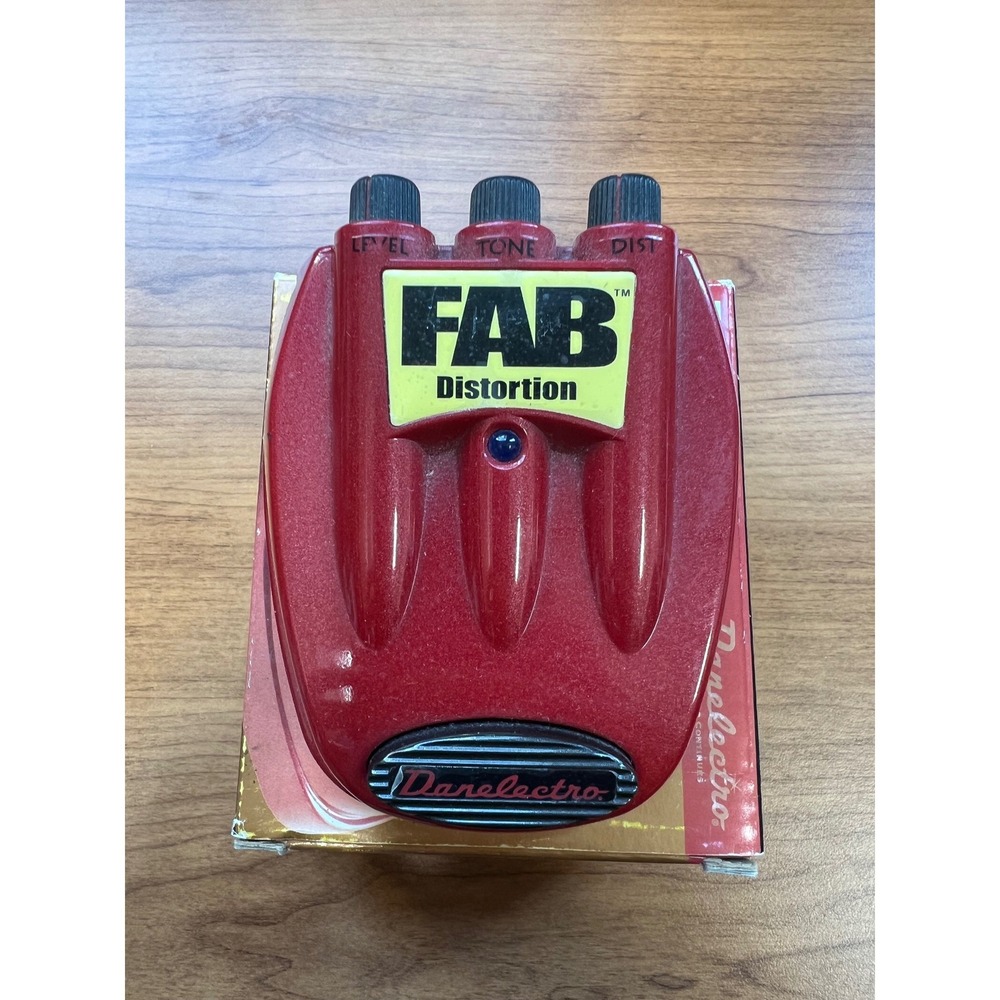 Danelectro FAB Distortion D-1 Guitar Effects Pedal Red Stompbox with Box